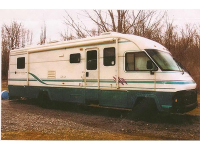 1996 Holiday Rambler Vacationer SE-33 ft