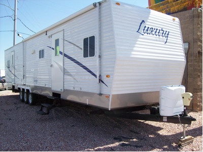 2009  Luxury By Design 42 Park  $31,975