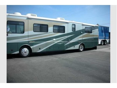 CA - 2003 40� Fleetwood Providence w/4 s