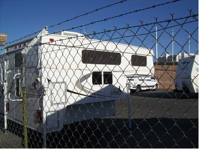 09 Palamino 1251 Truck Camper
