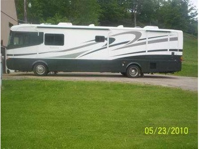 2001 Holiday Rambler Endeavor 38