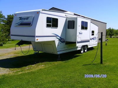 1999 Fleetwood Terry 5th Wheel   $10,500