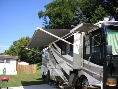 2003 Fleetwood Discovery 39Ft.