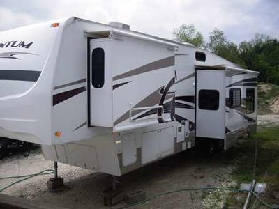 2008 Fleetwood Quantum M-365BHTS