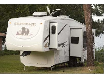 2006 Forest River Cedar Creek 30 LSTS w/