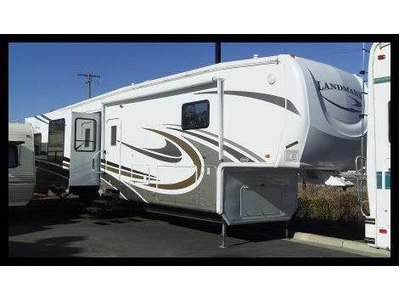 2009 Heartland Pinehurst $59,995