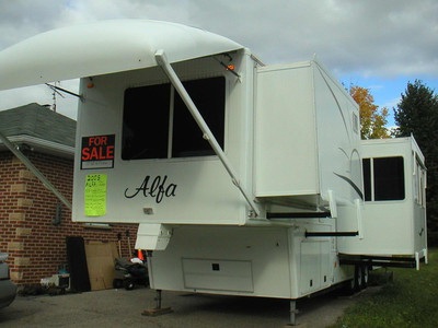 2005 Alfa Toy Hauler, Luxury 40
