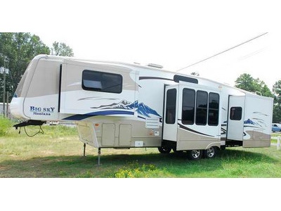 AL - 2004 36� Keystone Montana w/4 slide