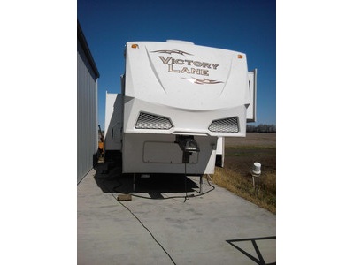 2009 Dutchmen Victory Lane Toy Hauler