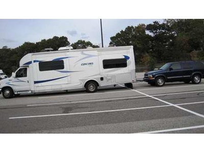 2005 Coachmen Concord 29.5 Class B+