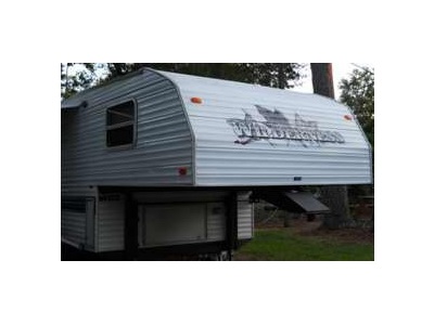 TX - 1999 25� Fleetwood Wilderness w/sli