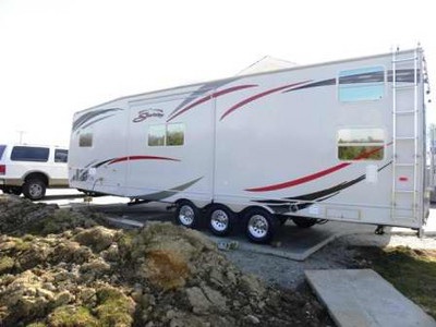 2009 KZ 3010 Toy Hauler 33 w/ slide