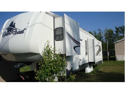 2006 Pilgrim Open Road 36 ft. 5th wheel