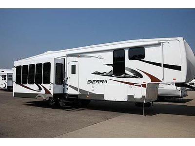 2011 Sierra Triple Slide!
