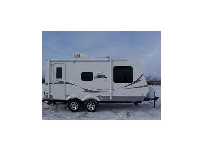 Hybrid Travel Trailer - 2011