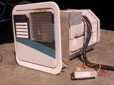 RV  HOT WATER TANK