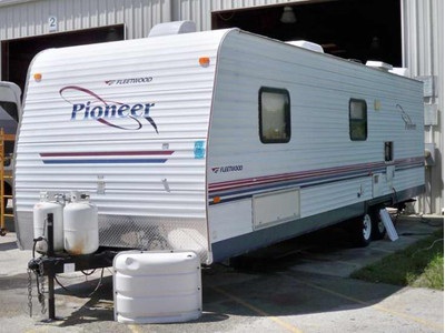Must Sell - 2005 Pioneer  27"