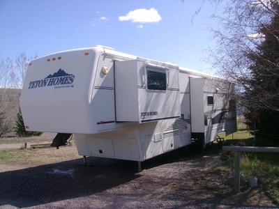 38ft Teton 5th Wheel 