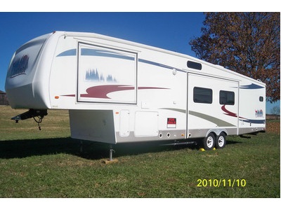 2006 Forest  River Cardinal 362BHLE