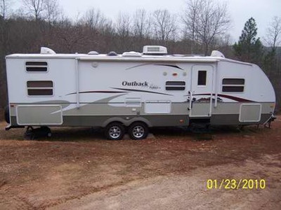 2008 Keystone Outback Sydney 31RQS 
