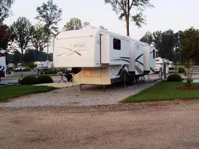 2004 Carriage Carri-Lite & Truck