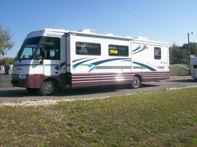 1999 Itasca Sunflyer 36ft. Motor Home