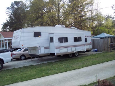 2003 5th. wheel Camper, $8500.00