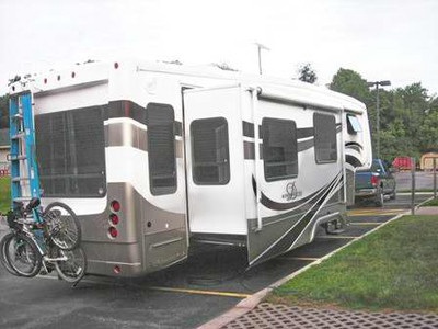 2007 Doubletree RV Mobile Suites
