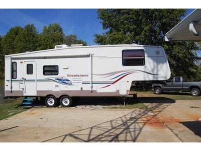 2003 Keystone Mountaineer 298RLS