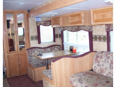 2005 36 Hornet by Keystone