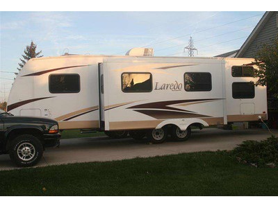 2008 Keystone Laredo 29BHS - Very Nice!