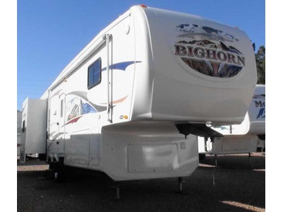 2008 Bighorn 3055RL 5th Wheel
