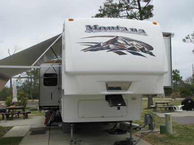 2008 Montana 5th Wheel- Excellent Shape
