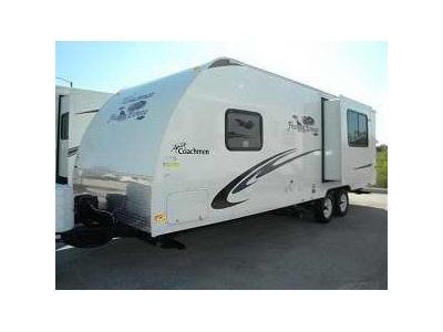 2010 26� Coachmen Freedom Express w/slid