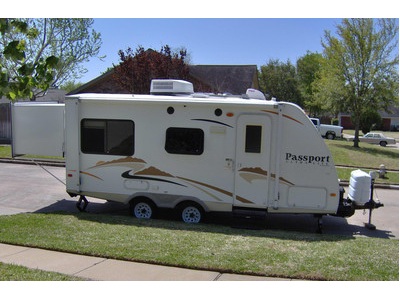 2008 Passport Travel Trailer - Like New