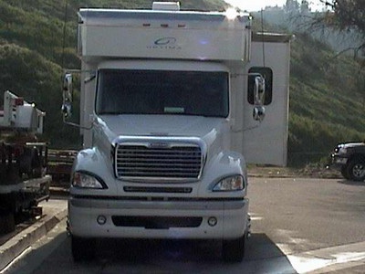 05 OPTIMA 30 MOTORHOME ON FREIGHTLINER 