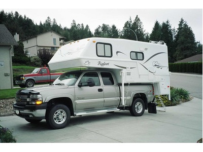 2003 bigfoot Camper Model 25C811