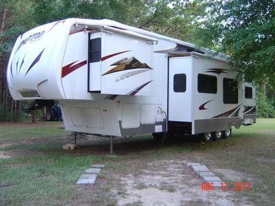2009 Keystone Raptor 3612DS  $37,500.00