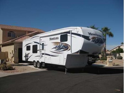 2010 37.3� Keystone Montana w/4 slides