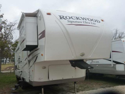 RockWood 5th wheel 8285WS 2009 Lite 