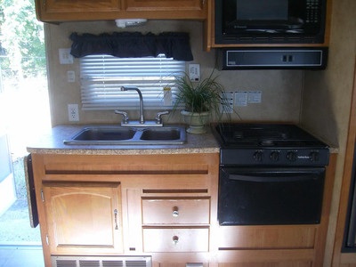 2008   Salem 29ft with slide $8500.00
