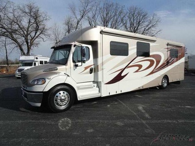 2012 Renegade Explorer 2800EM 