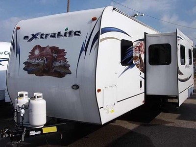 2011 Wildcat 30BHS Travel Trailer 