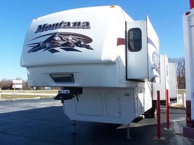 2008 Montana 3400RL 4 slides/10th Anniv.