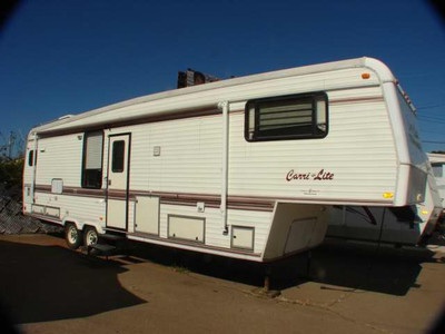 CASHAY CARRI-LITE CARRIAGE FIFTH WHEEL