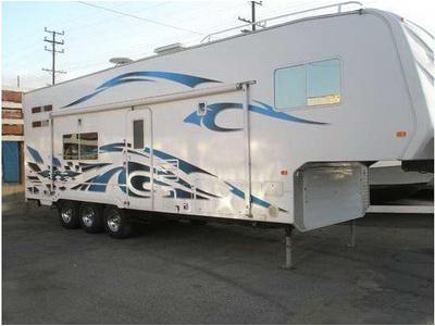 2007 Weekend Warrior LE3105 Toy Hauler i