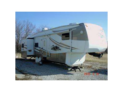 2006 36� Cedar Creek 36RLTS w/3 slides