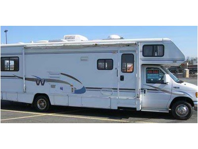 2004 31� Winnebago Class c- 31 ft w/slid