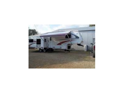 2007 32.10� Crossroads Cruiser CF30SK w/