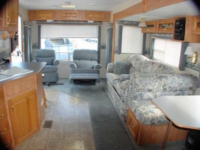 JAYCO TRAVEL TRAILER  REAR LOUNGE EAGLE 